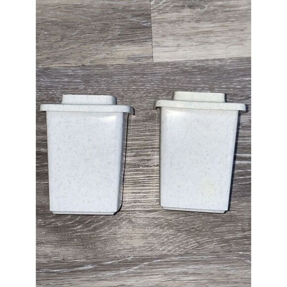Vintage Counter Size Salt & Pepper Shaker Set Light Blue by Tucker Housewares - Picture 5 of 8